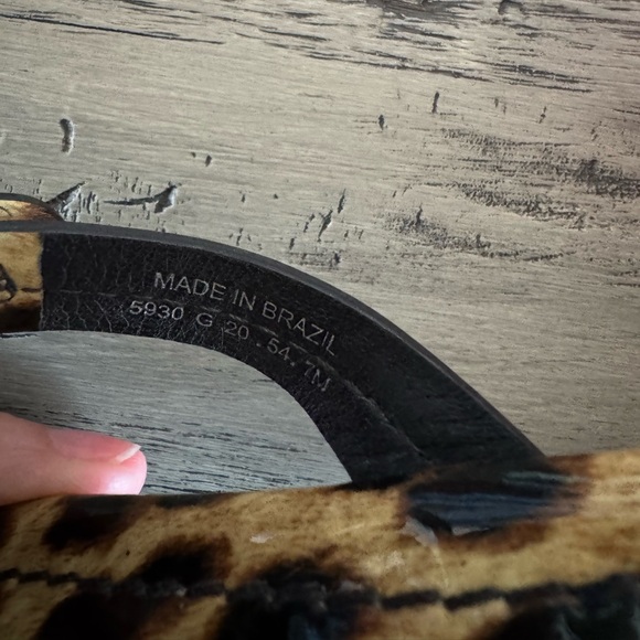 Tory Burch Patent Leather Leopard Print Sandal (7) - Picture 6 of 10